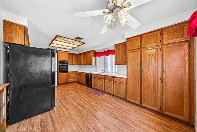 1137 Avenida Roundelay, San Jacinto, CA 92583