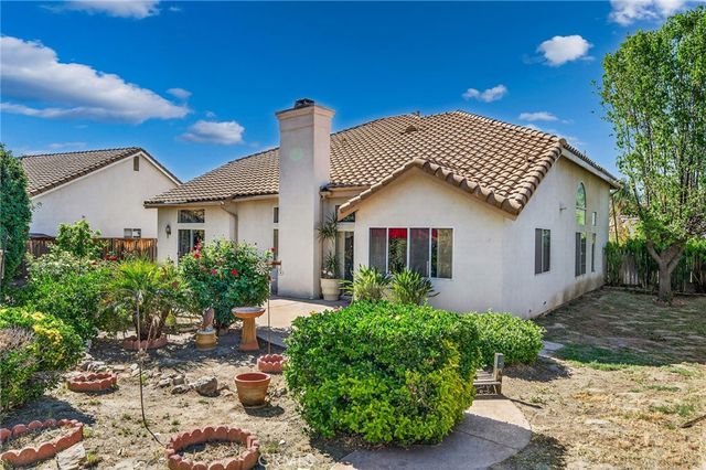 1137 Avenida Roundelay, San Jacinto, CA 92583