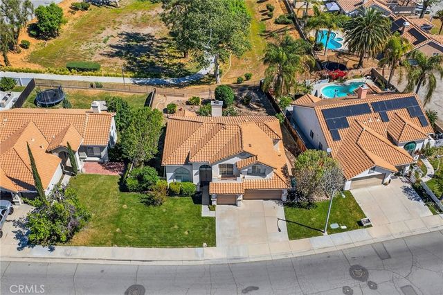 1137 Avenida Roundelay, San Jacinto, CA 92583