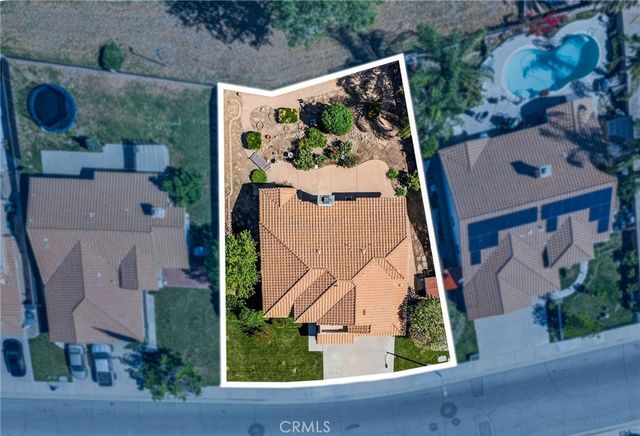 1137 Avenida Roundelay, San Jacinto, CA 92583