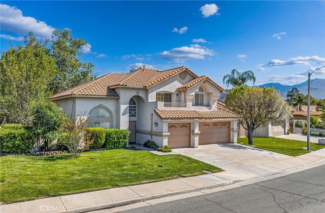 1137 Avenida Roundelay, San Jacinto, CA 92583