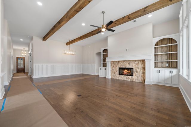 9 Manzanares Drive, Hot Springs Village, AR 71909