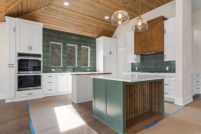 9 Manzanares Drive, Hot Springs Village, AR 71909