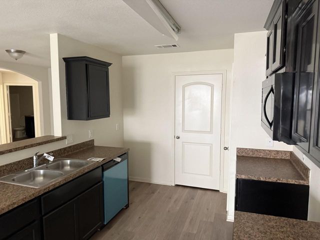 10527 Logger Pine Trail, Houston, TX 77088