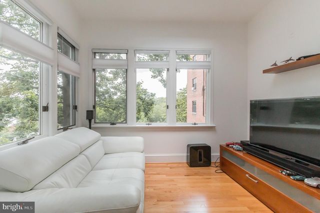 3150 19TH ST NW, Washington, DC 20010