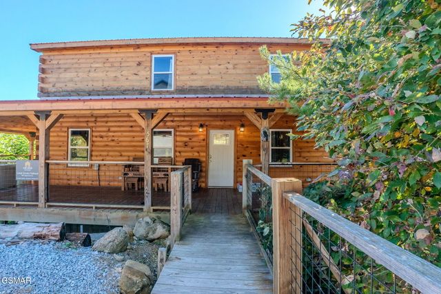 567 Edgewood Drive, Gatlinburg, TN 37738