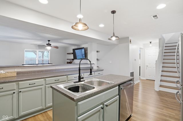 894 Kelly Pass, Greenwood, IN 46143