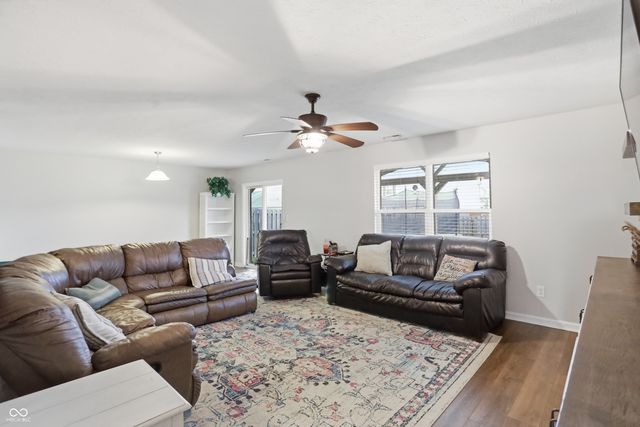 894 Kelly Pass, Greenwood, IN 46143