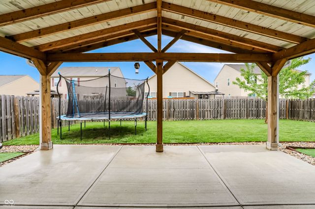 894 Kelly Pass, Greenwood, IN 46143