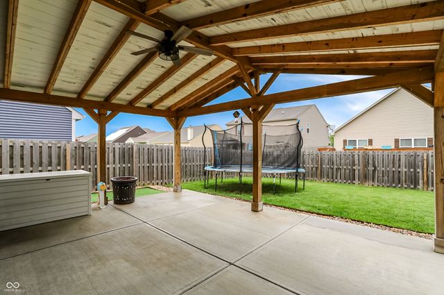 894 Kelly Pass, Greenwood, IN 46143