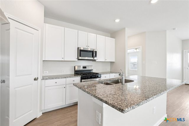 2824 Green Finch, New Braunfels, TX 78130