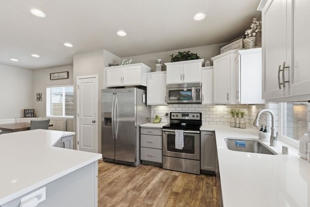 2020 N Oakland St, Liberty Lake, WA 99019