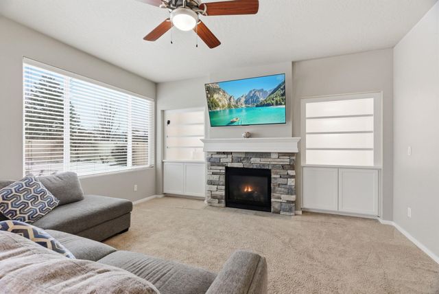 2020 N Oakland St, Liberty Lake, WA 99019