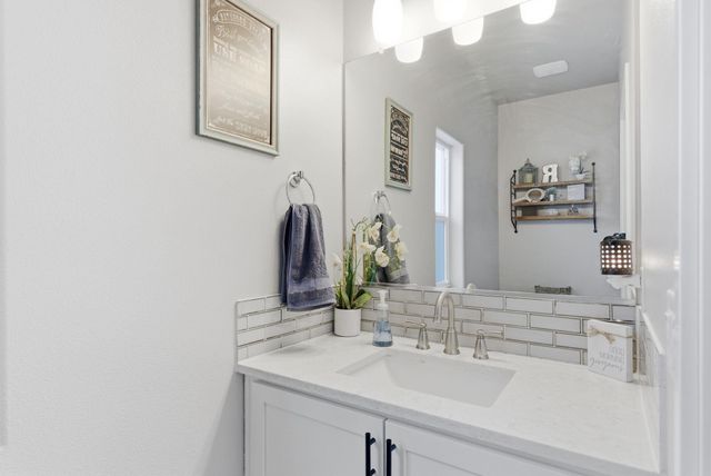 2020 N Oakland St, Liberty Lake, WA 99019