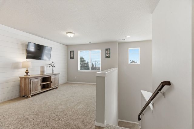 2020 N Oakland St, Liberty Lake, WA 99019