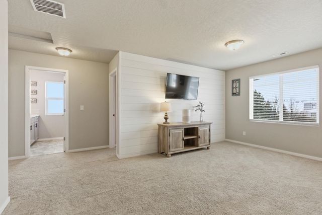 2020 N Oakland St, Liberty Lake, WA 99019