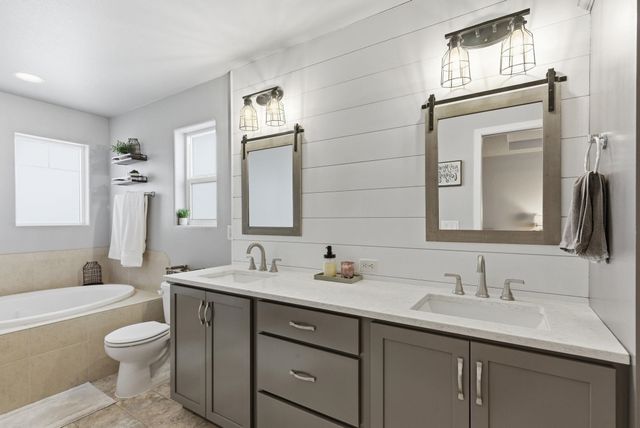 2020 N Oakland St, Liberty Lake, WA 99019