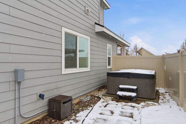 2020 N Oakland St, Liberty Lake, WA 99019