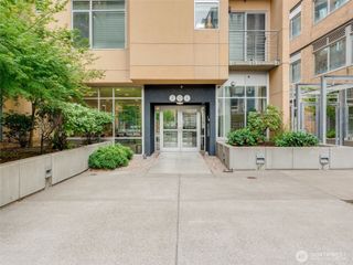 701 Columbia Street #414, Vancouver, WA 98660