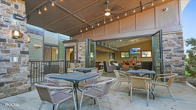 1000 Kilbery Lane 103, North Aurora, IL 60542