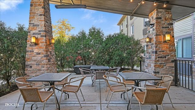 1000 Kilbery Lane 103, North Aurora, IL 60542