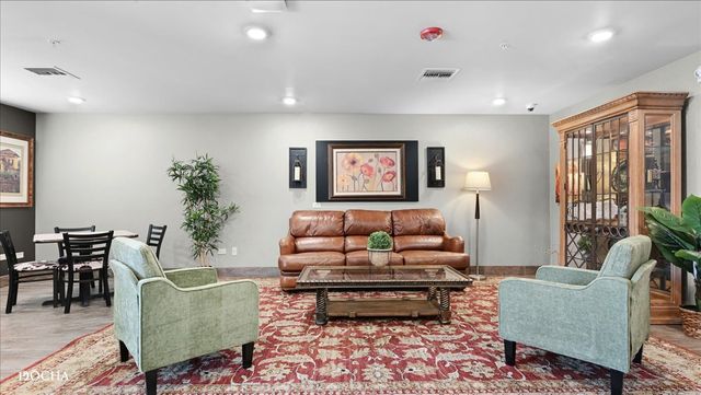 1000 Kilbery Lane 103, North Aurora, IL 60542