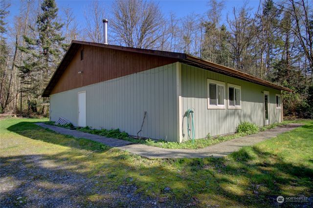 13709 Rector Road, Bow, WA 98232