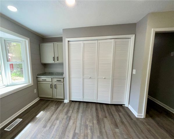 208 Shannon Forest Drive, Westminster, SC 29693