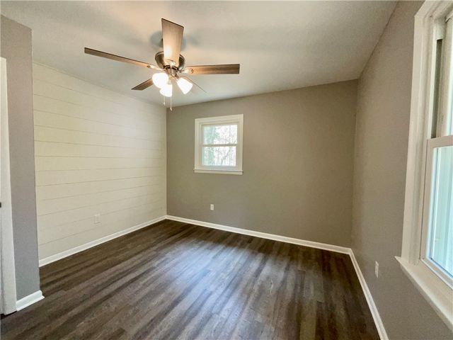 208 Shannon Forest Drive, Westminster, SC 29693