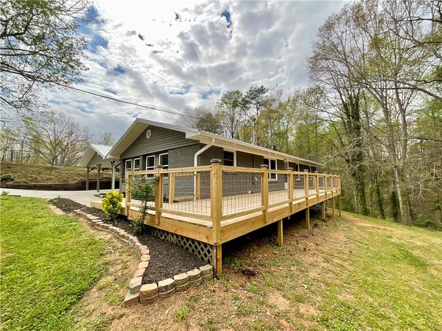 208 Shannon Forest Drive, Westminster, SC 29693