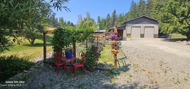 24 Cegnar Rd, Kingston, ID 83839