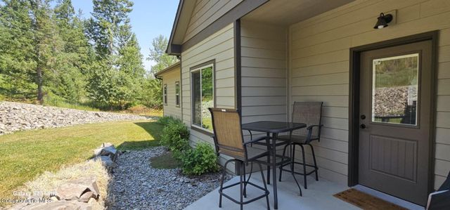 24 Cegnar Rd, Kingston, ID 83839