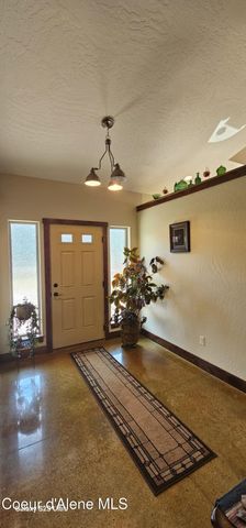 24 Cegnar Rd, Kingston, ID 83839