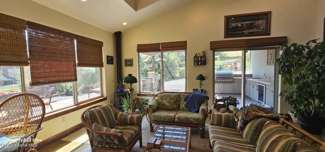 24 Cegnar Rd, Kingston, ID 83839