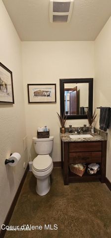 24 Cegnar Rd, Kingston, ID 83839