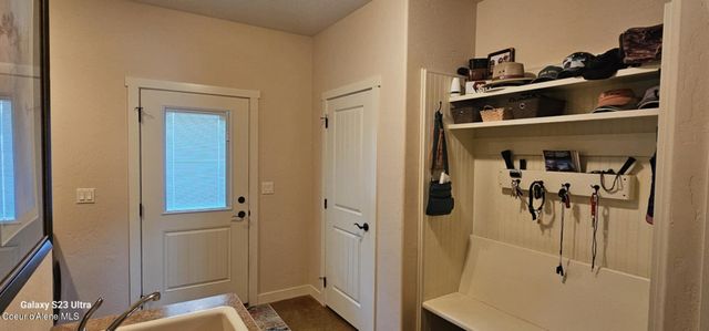 24 Cegnar Rd, Kingston, ID 83839