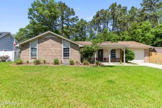 9708 Aztec Drive, Ocean Springs, MS 39564