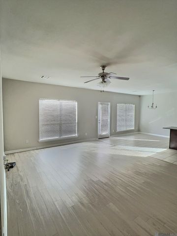 13228 Hazelwood Dr, Denham Springs, LA 70726