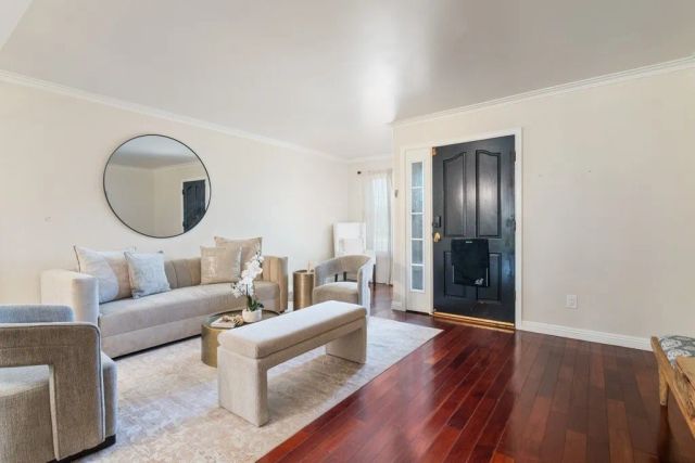 6072 Chinook Ave., Westminster, CA 92683