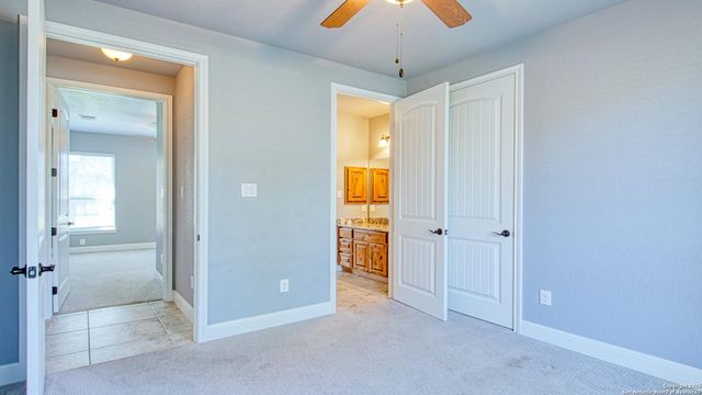 108 Parkcrest, Floresville, TX 78114