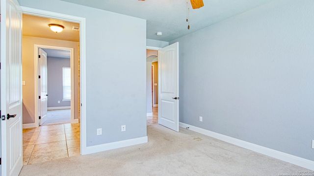 108 Parkcrest, Floresville, TX 78114