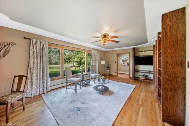 804 Mchugh Road, Yorkville, IL 60560