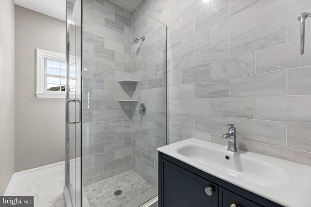 32 WEST ST, Bordentown, NJ 08505