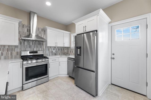 32 WEST ST, Bordentown, NJ 08505