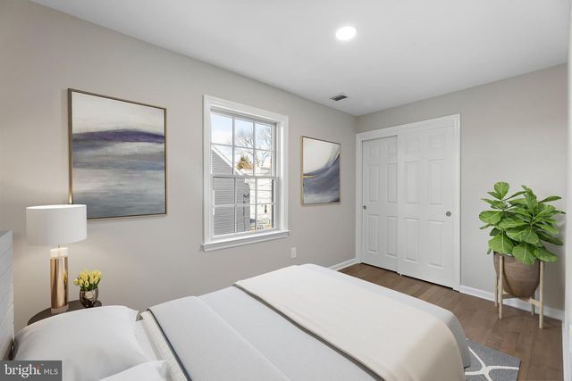 32 WEST ST, Bordentown, NJ 08505