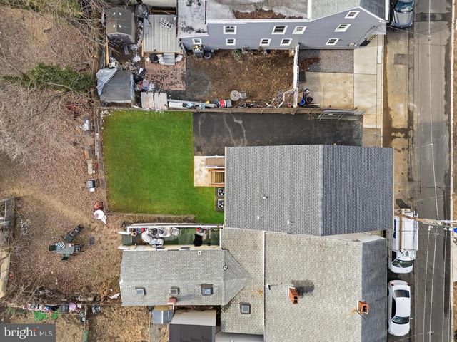 32 WEST ST, Bordentown, NJ 08505