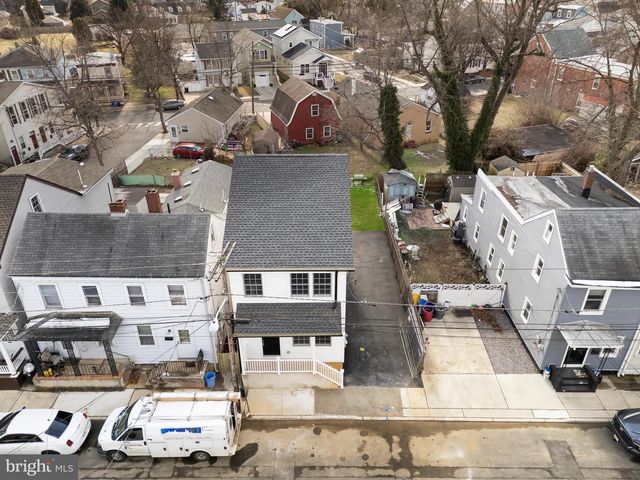 32 WEST ST, Bordentown, NJ 08505