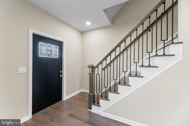 32 WEST ST, Bordentown, NJ 08505