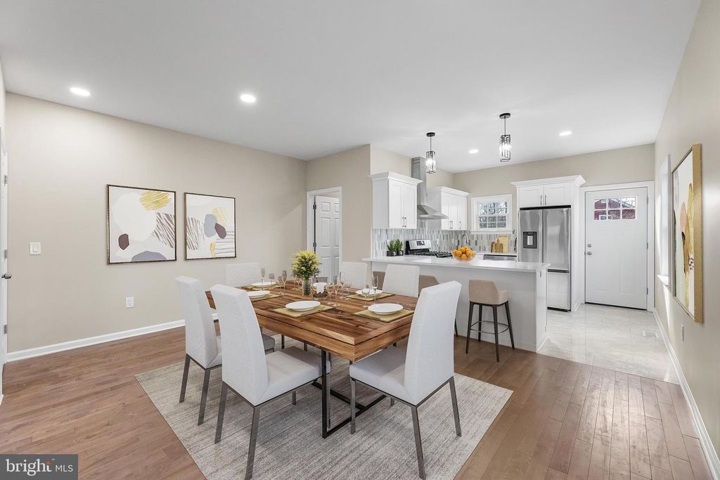 32 WEST ST, Bordentown, NJ 08505