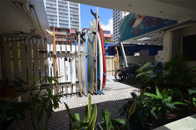 2463 Kuhio Avenue 1009, Honolulu, HI 96815